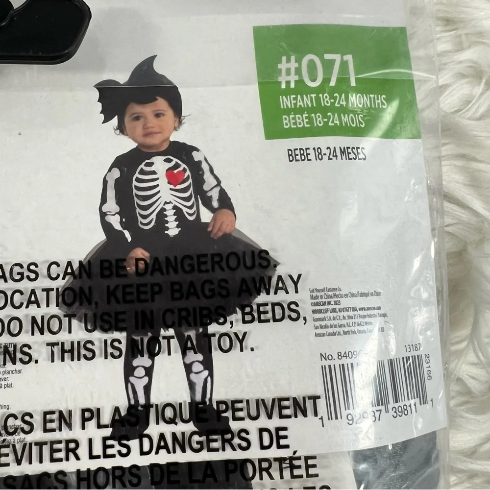 Baby Bones Skeleton with a heart Costume NEW 18-24 months Halloween costume